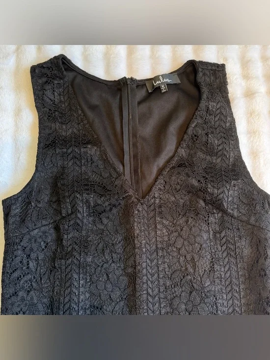 Lulus Women’s Black V-neck Floral Lace Pattern Sleeveless Dress Size Medium - Picture 4 of 8